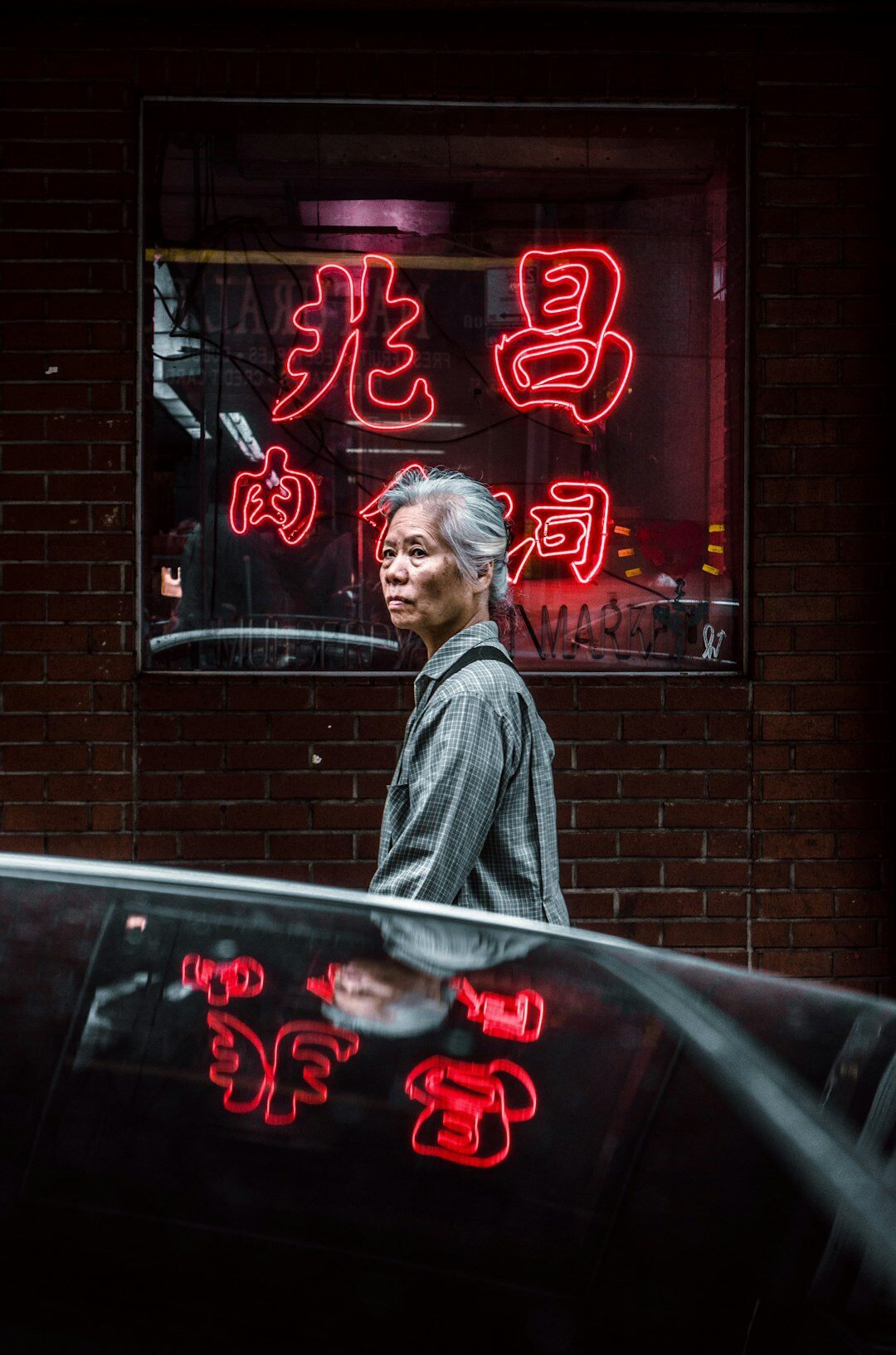 Portrait of a Japanese man in his 40s smiling